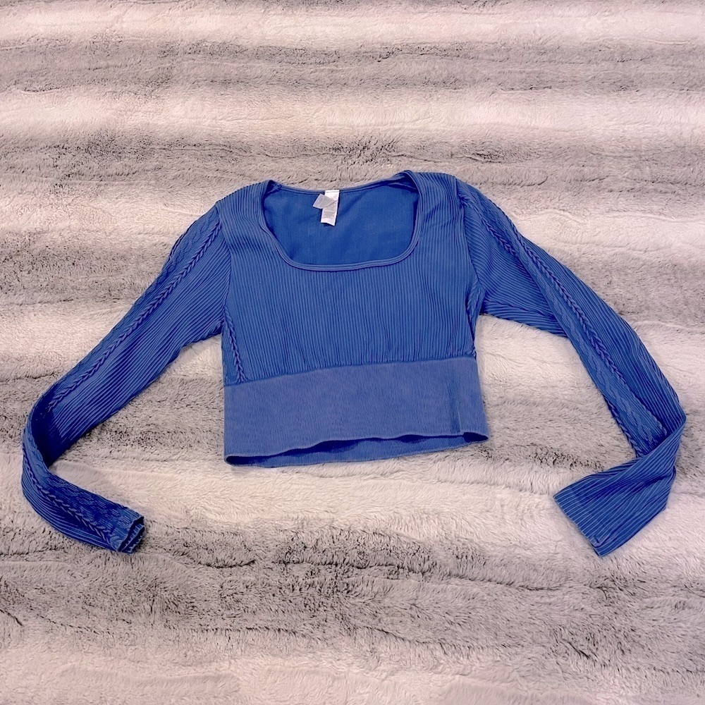 OFFLINE by Aerie Seamless Cable Knit Long Sleeve Crop | Size S | Blue Athleisure - Picture 2 of 6